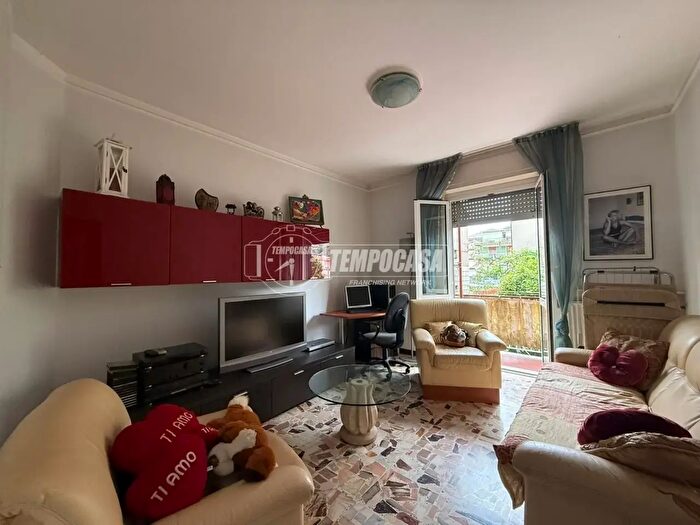 Appartamento trilocale in vendita in Via Divisione Coduri, Cogorno