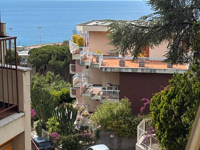 Appartamento bilocale in vendita in Via Padre Semeria, Foce Semeria, Sanremo