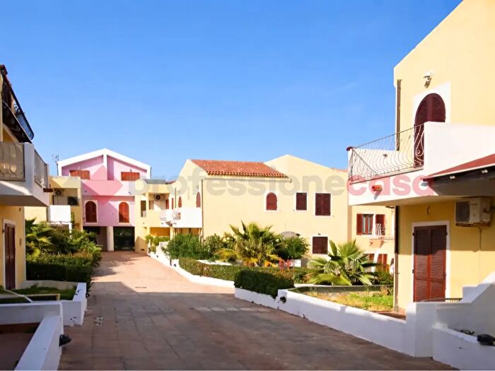 Appartamento bilocale in vendita in Via lAquila, Santa Teresa Gallura