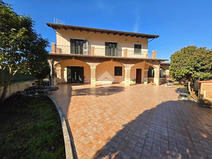 Casa con 5 locali in vendita in Contrada Castrone, SantAgata De Goti