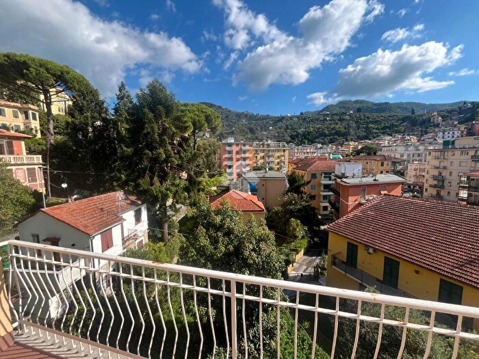 Appartamento quadrilocale in vendita in Via Aschieri, Rapallo