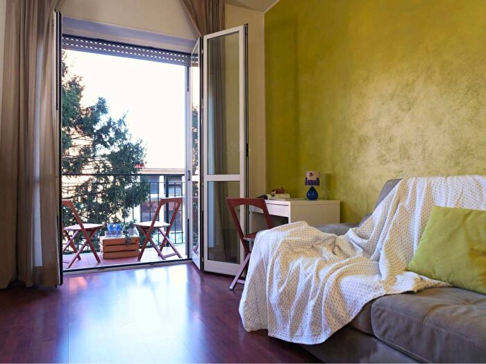 Appartamento bilocale in affitto in Via XXV Aprile, Centro, Pero