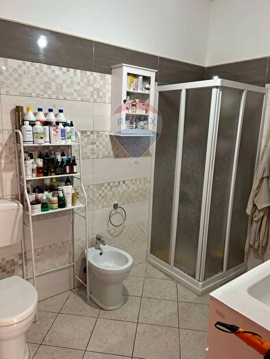 Appartamento quadrilocale in vendita in Via Livorno, Gela