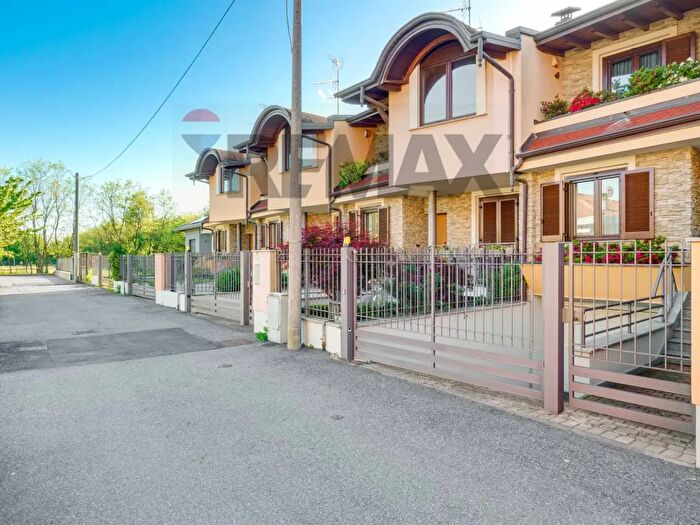 Casa quadrilocale in vendita in Usignolo, Busto Arsizio