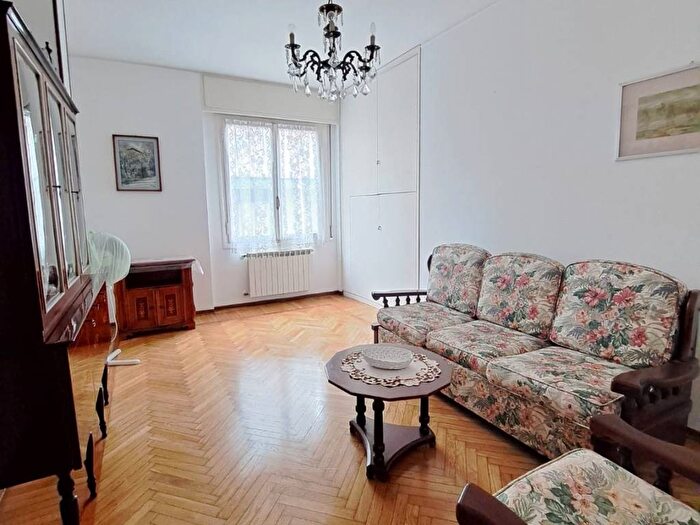 Appartamento quadrilocale in affitto in Via Fratti No Number, Porto Vecchio, Sanremo