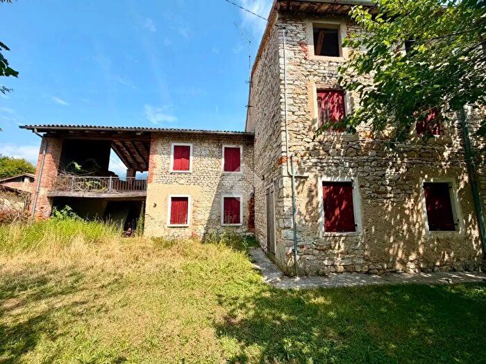 Casa con 6 locali in vendita in Contrada Vial, Asolo