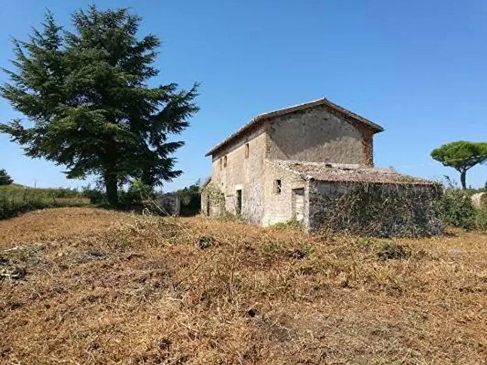 Casa quadrilocale in vendita in Loc Bucciotti, Orvieto
