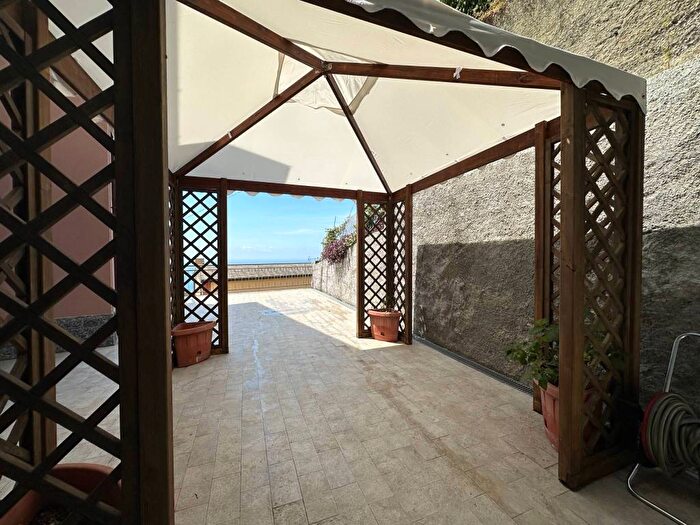 Appartamento quadrilocale in affitto in Via Barassi, Lavagna