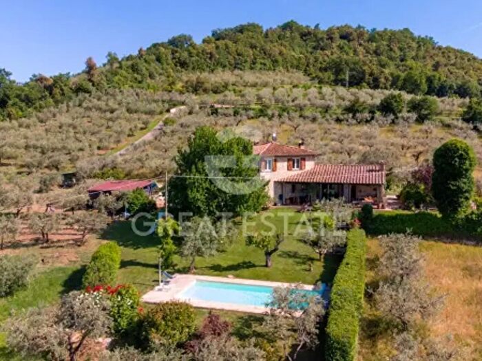 Casa con 6 locali in vendita in Via del Torrione, Collazzone
