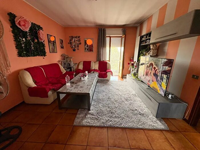 Appartamento trilocale in vendita in Borgonovo Val Tidone