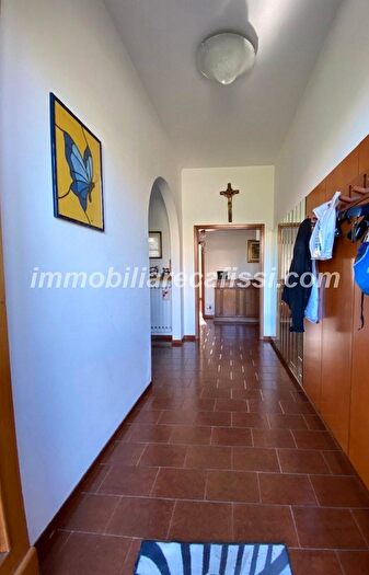 Casa con 6 locali in vendita in Baccheretana, Carmignano