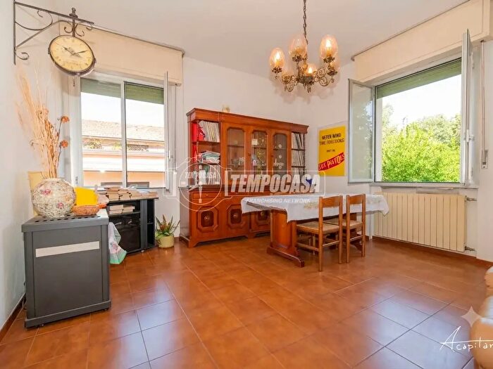 Appartamento trilocale in vendita in Via Carlo Marx, Quattro Castella