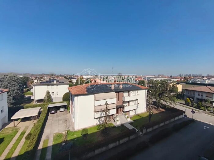 Appartamento trilocale in vendita in Rubano