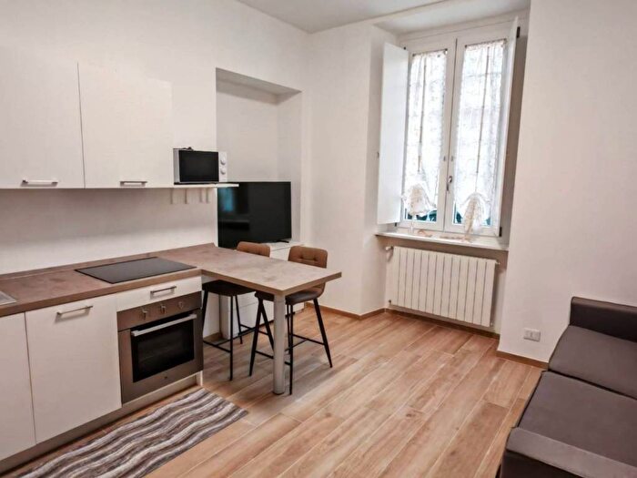 Appartamento bilocale in affitto in Via San Quintino, Piazza Solferino, Torino