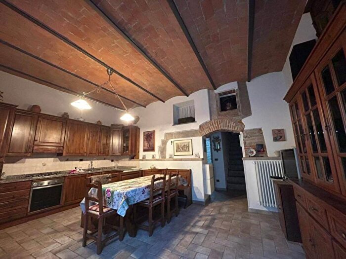 Appartamento bilocale in affitto in Via Faentina, Fiesole