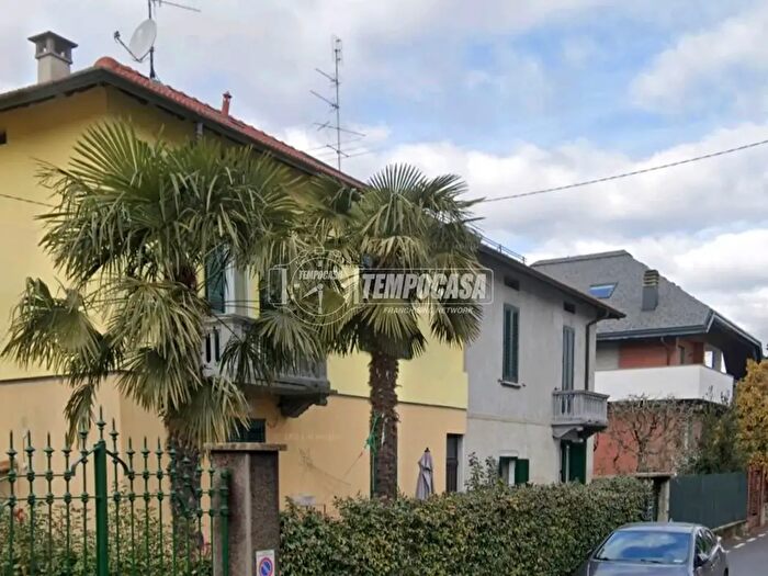 Case in Vendita e in Affitto - 2