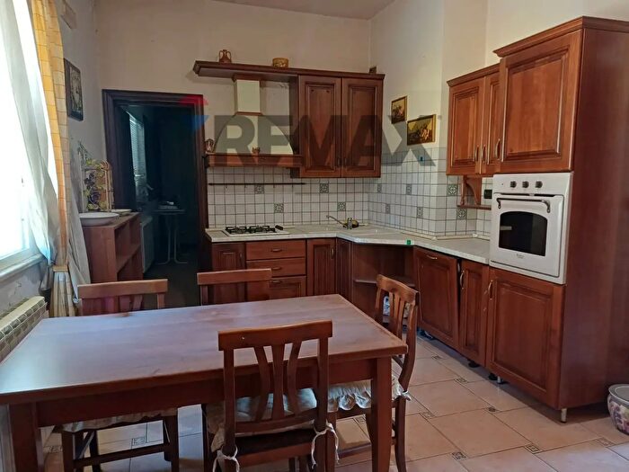 Appartamento con 5 locali in vendita in Via Gulfi, Chiaramonte Gulfi