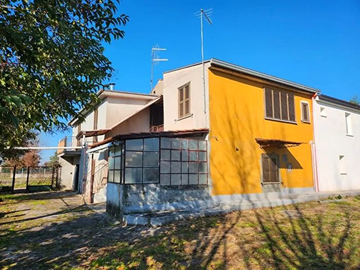 Casa con 10 locali in vendita in Ferentino