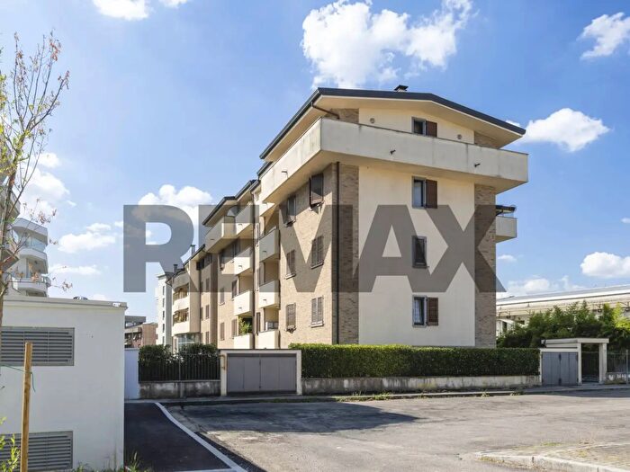 Appartamento trilocale in vendita in Via Giardino, BovisioMasciago