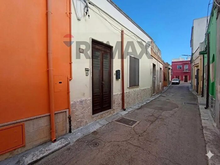 Casa con 7 locali in vendita in Brindisi
