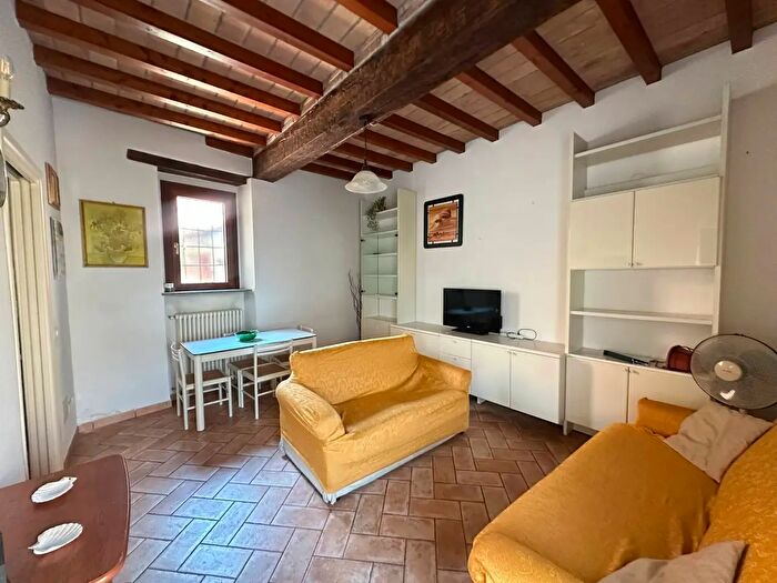 Casa bilocale in vendita in Lugagnano Val D'Arda