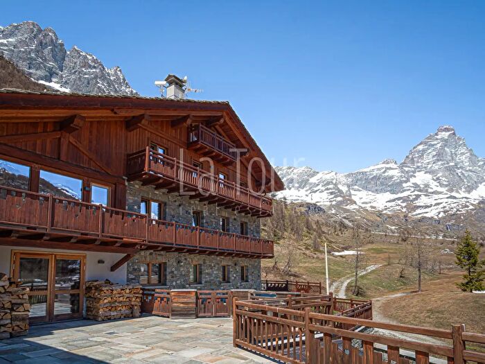 Appartamento quadrilocale in vendita in Avouil, Valtournenche
