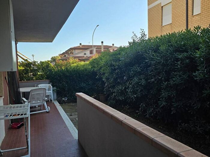 Appartamento quadrilocale in affitto in Via Litoranea, Zona Nuova Pratoranieri, Follonica