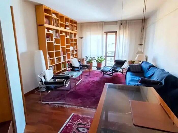 Appartamento trilocale in vendita in Via Garigliano, Padova