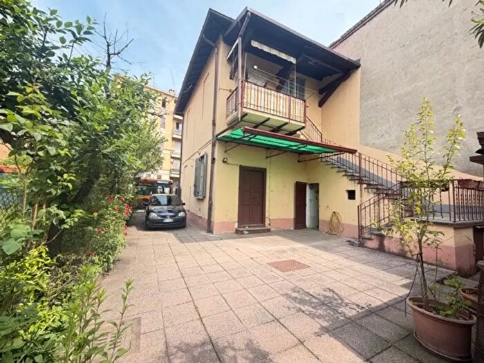 Appartamento bilocale in vendita in Viale Libertà, Monza