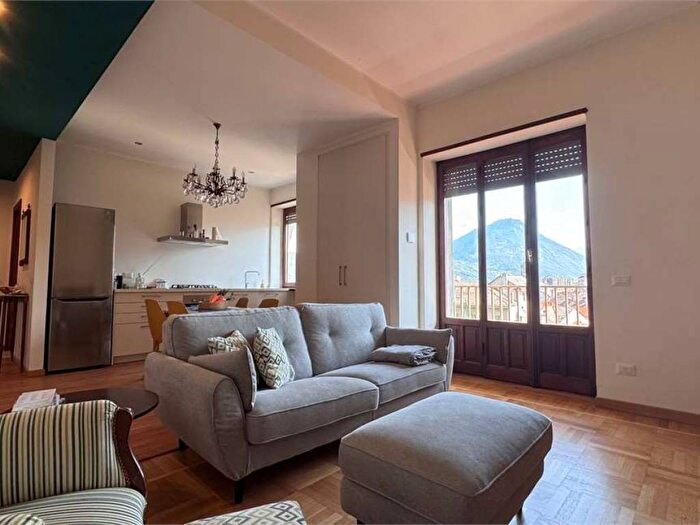 Appartamento bilocale in affitto in Via Bruno Canuto, Centro, Domodossola