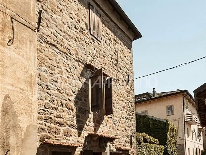 Casa quadrilocale in vendita in Frassinoro