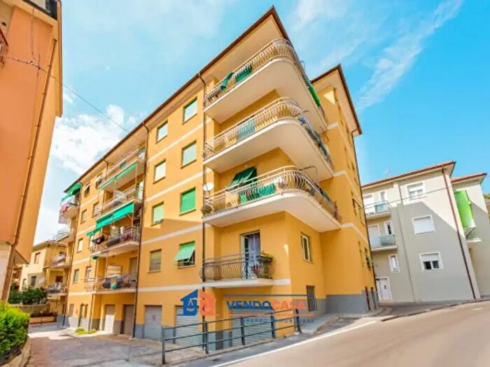 Appartamento trilocale in vendita in Via Cavalieri di Malta b, Noli