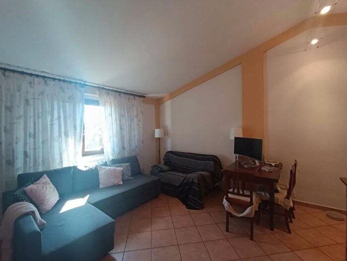 Casa con 11 locali in vendita in Vocabolo Pischiello, Passignano Sul Trasimeno