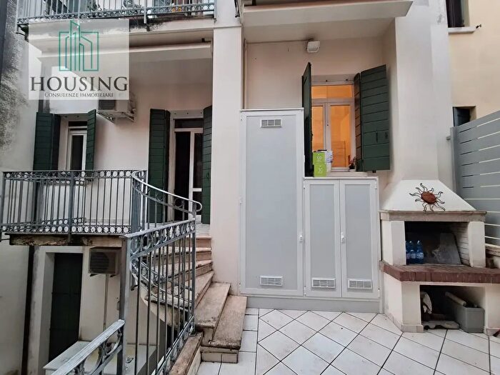Appartamento trilocale in vendita in Riviera Tito Livio, Padova