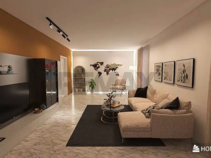 Appartamento con 6 locali in vendita in Via Battista Grassi, Catania