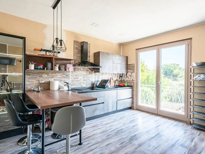 Appartamento quadrilocale in vendita in Contrada Piane di Chienti, Civitanova Marche