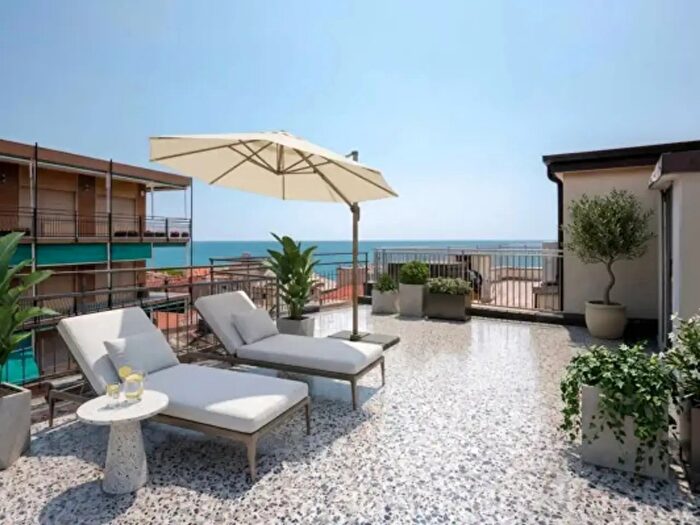 Appartamento con 5 locali in vendita in Via dei Ceramisti, Albissola Marina