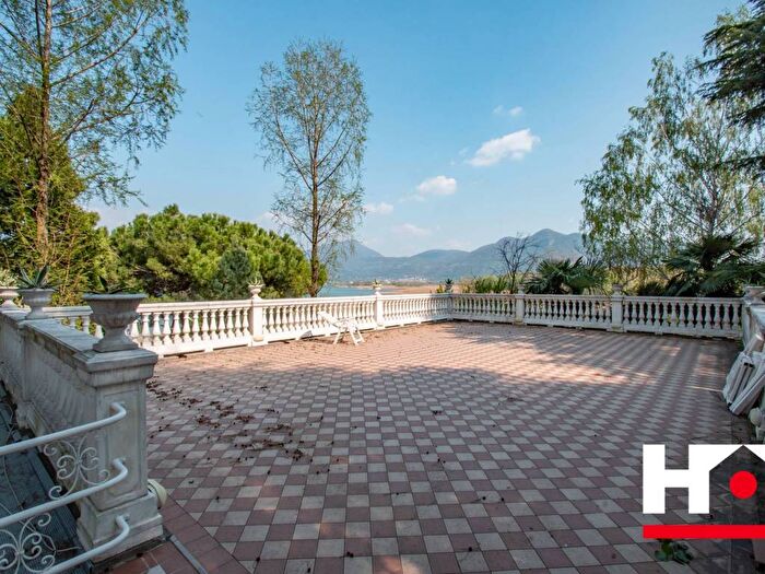 Appartamento bilocale in affitto in Via delle Santelle, Iseo