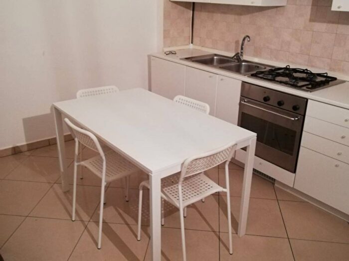 Appartamento bilocale in affitto in Via Giuseppe Candiani, Bovisa, Milano