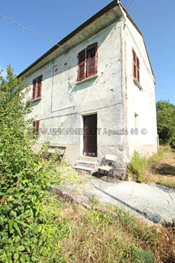 Casa con 7 locali in vendita in Vezzano Ligure