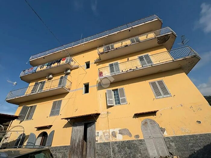 Appartamento trilocale in vendita in Via San Vito, Ercolano