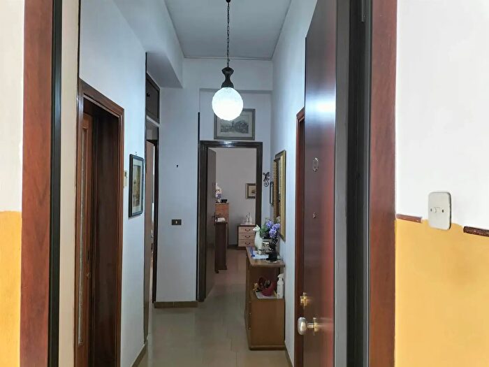 Appartamento trilocale in vendita in Via Empoli, Messina