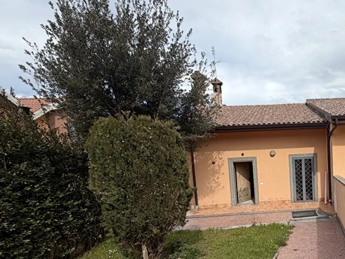 Casa con 5 locali in vendita in Via Frascati, Rocca Di Papa
