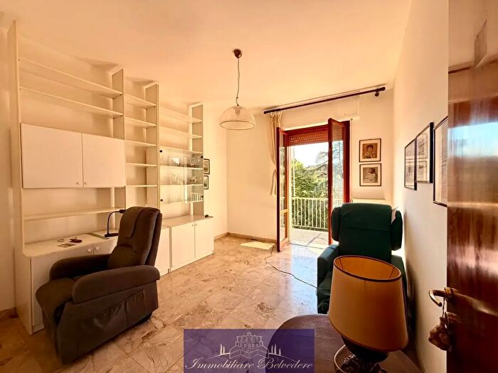 Appartamento quadrilocale in vendita in Via Lunga, Firenze