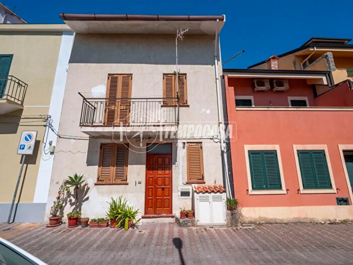 Appartamento con 5 locali in vendita in Via Terranova, Messina