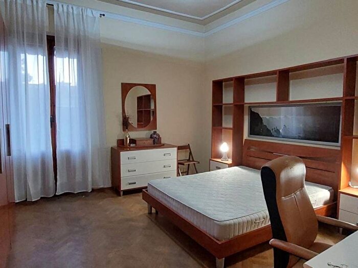 Appartamento quadrilocale in affitto in Via Filippo Brunetti, Le Cure, Firenze