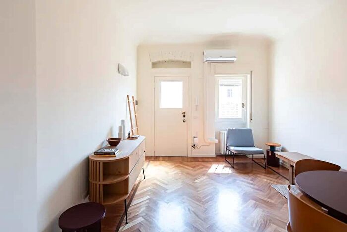 Appartamento monolocale in affitto in Via Giordano Bruno, Milano