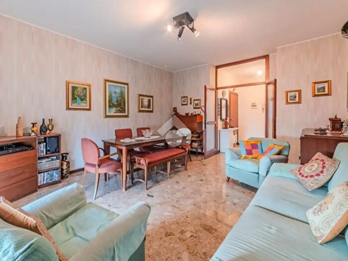 Appartamento quadrilocale in vendita in Via Privata Jan Sibelius, Milano