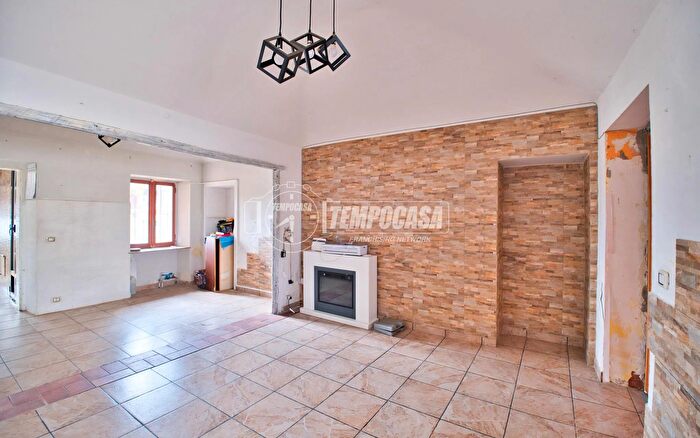 Appartamento trilocale in vendita in Asigliano Vercellese