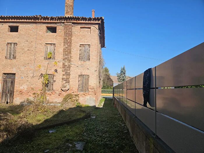 Casa con 5 locali in vendita in Casale Di Scodosia